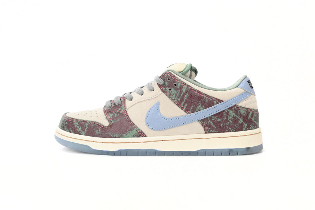 Crenshaw Skate Club x Dunk Low SB Reps Sneaker FN4193-100