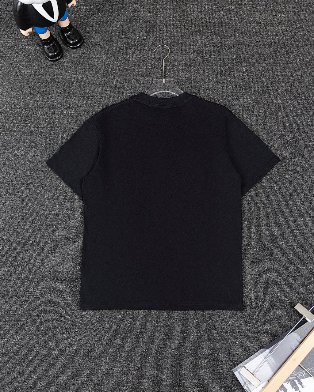 Amiri Beverly Hills Graphic Short‑Sleeve T‑Shirt & Drawstring Shorts Two‑Piece Set