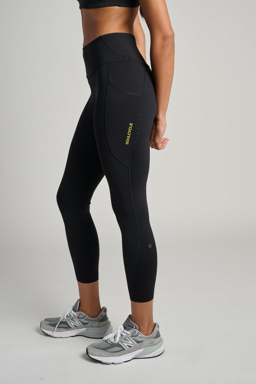 Fast and Free HR Tight 25"