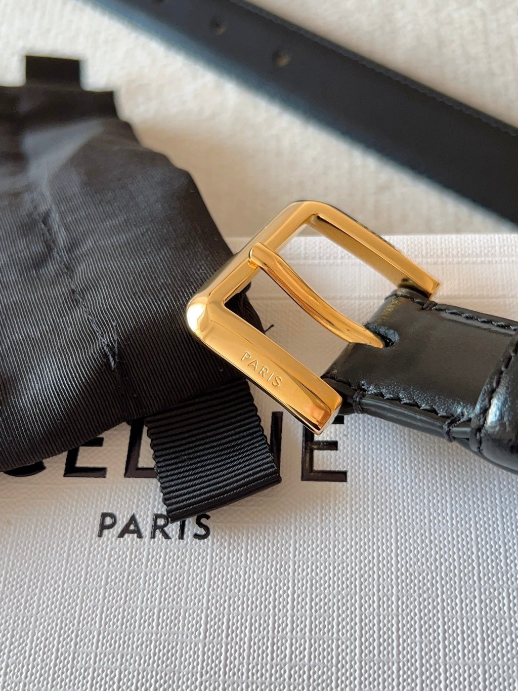 CELINE 25S BELT 25MM IN BLACK CALFSKIN GOLD HARDWARE 561796