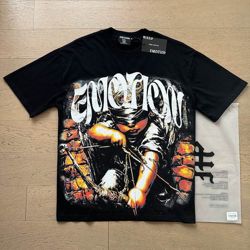 MIXED EMOTION Warrior Graphic T-Shirt