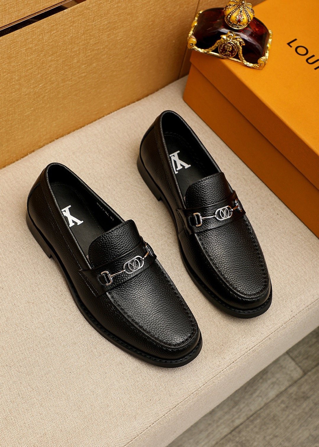 Louis Vuitton Black Hardware Loafers - Stitched Apron Toe