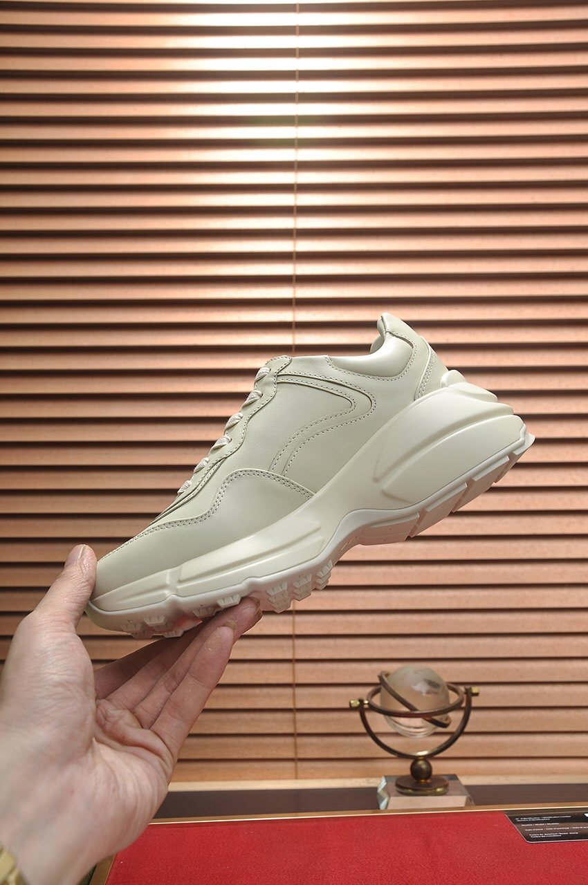 Gucci Off-White Graphic Sneakers - Layered Upper And Thick Treaded Sole