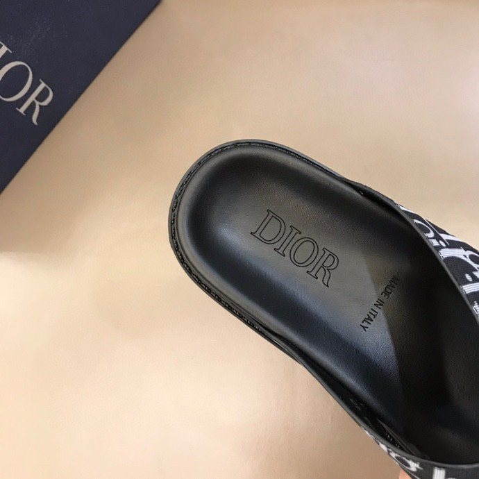 Dior Men's Black-and-White Thong Sandals