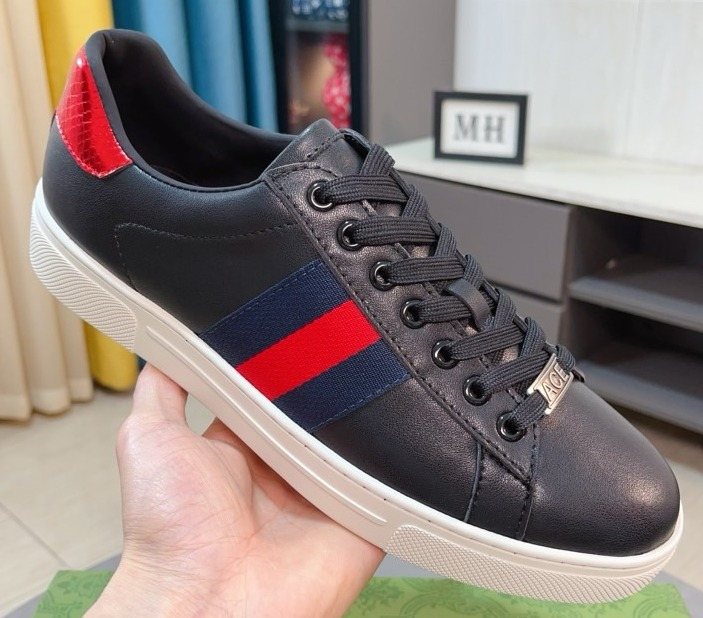 Gucci Men's Stripe Low-Top Sneakers - Rubber Cupsole