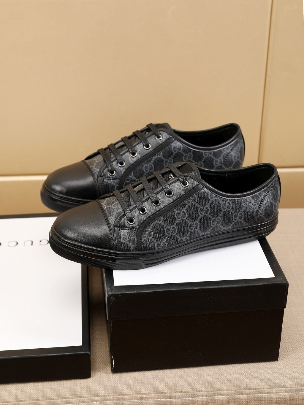 Gucci Men's Monogram Low-Top Sneakers - Lace-Up Closure